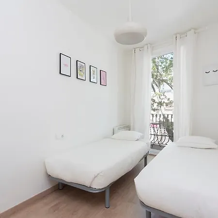 Poblenou Only For Families 3bd Next To The Beach!