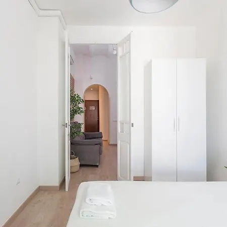 Apartment Poblenou Only For Families 3bd Next To The Beach!