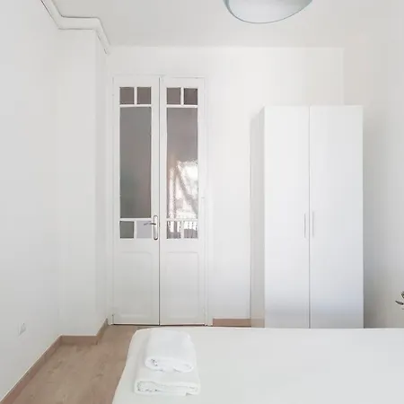 Apartment Poblenou Only For Families 3bd Next To The Beach! Barcelona